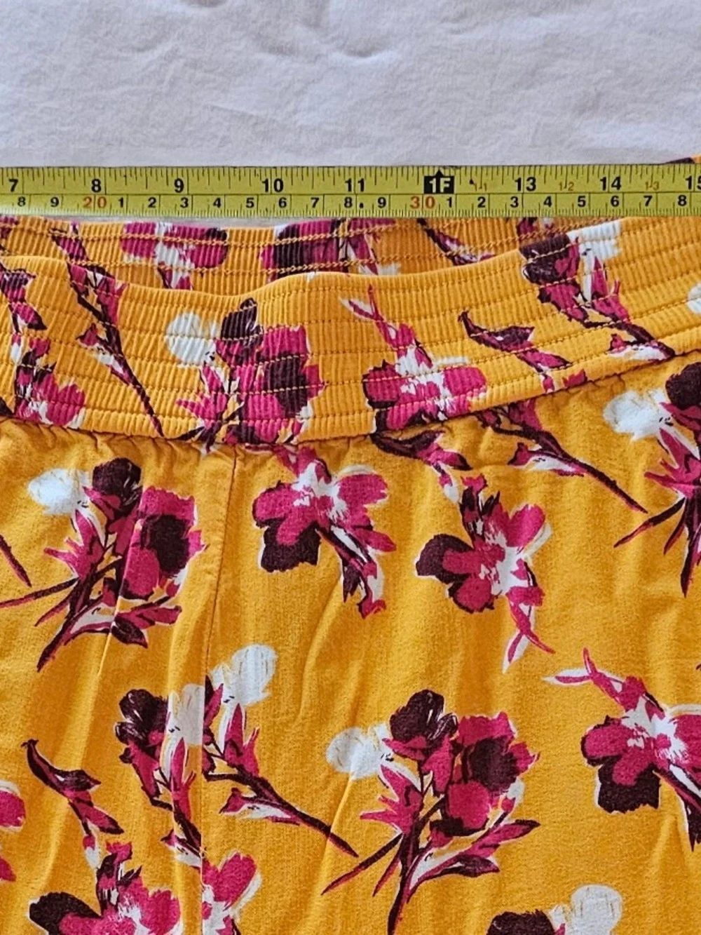 Lane Bryant Orange Floral Print Shorts with Bold Pink & White Blooms. 18/20